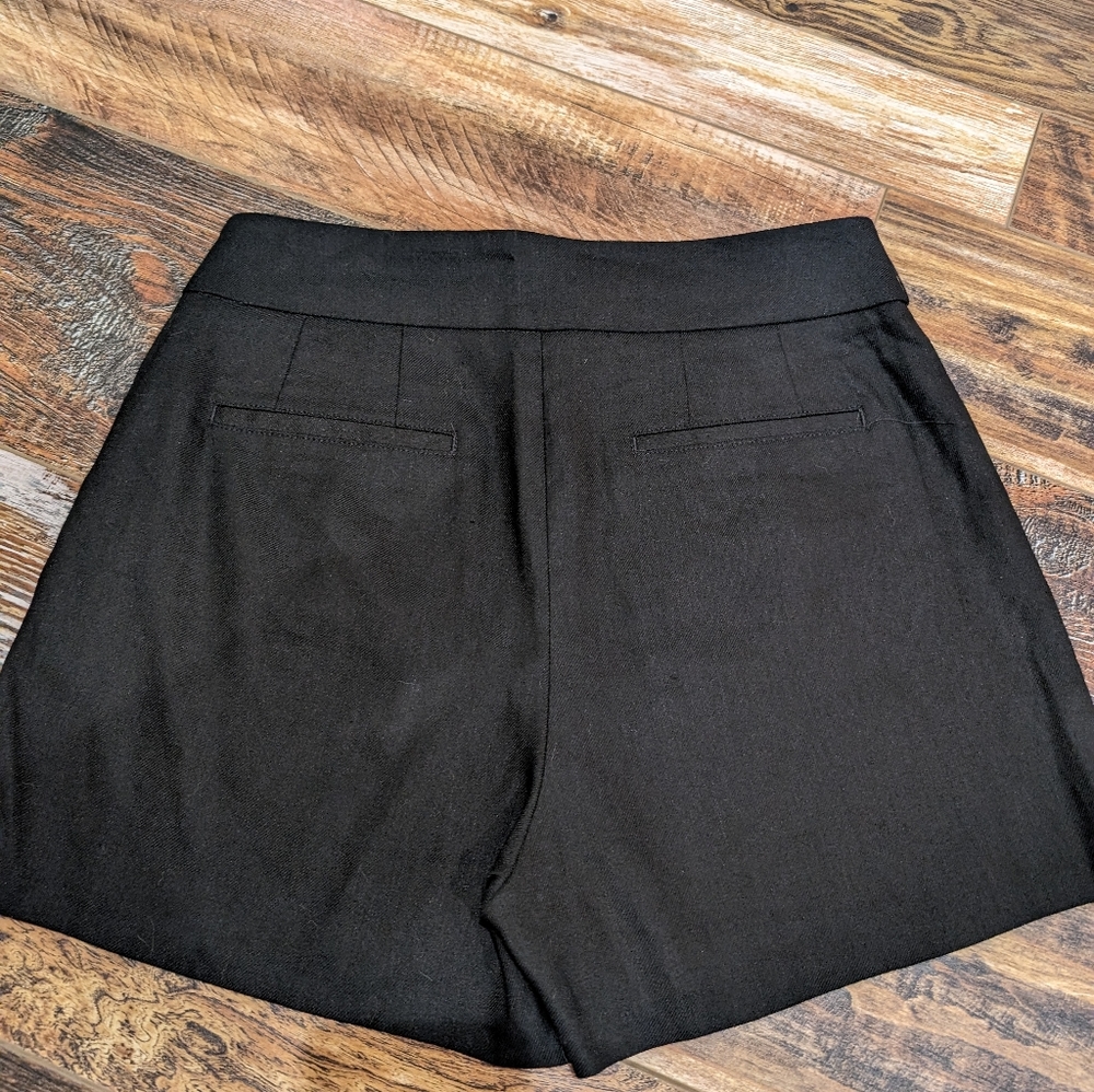 Express Black Women's High-Waist Belted Dress Shorts - Picture 2 of 6